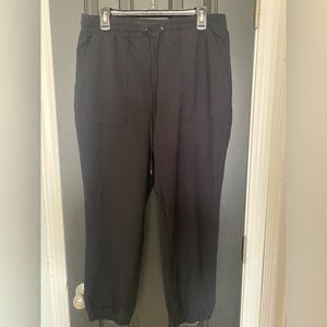 Nine West business casual, black joggers/capris. Size L
